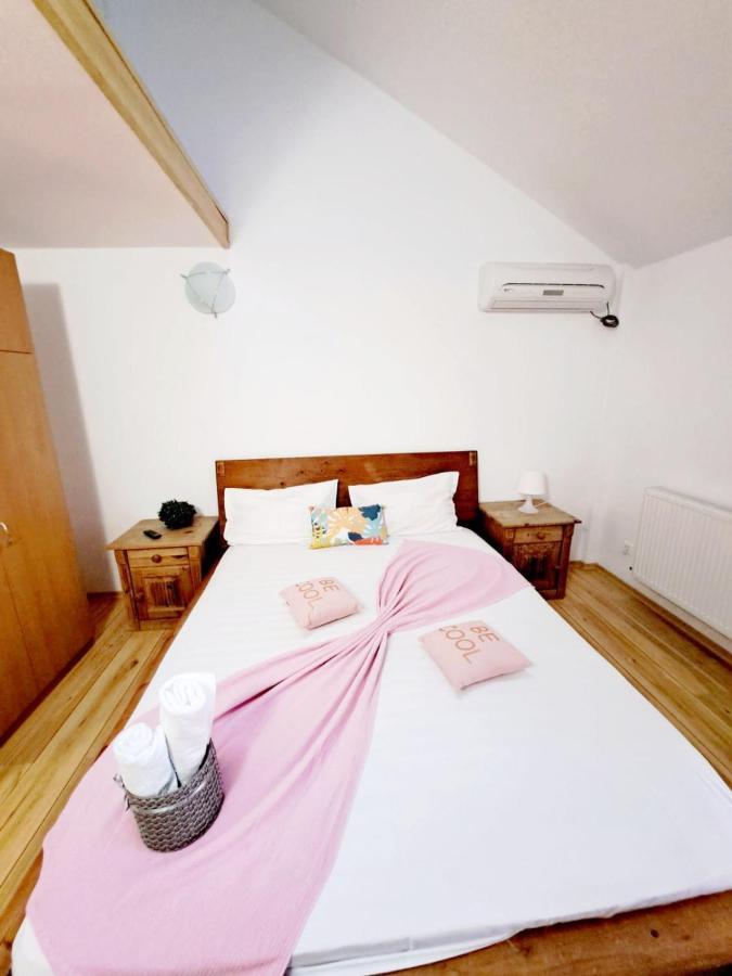 Veronica Hotel